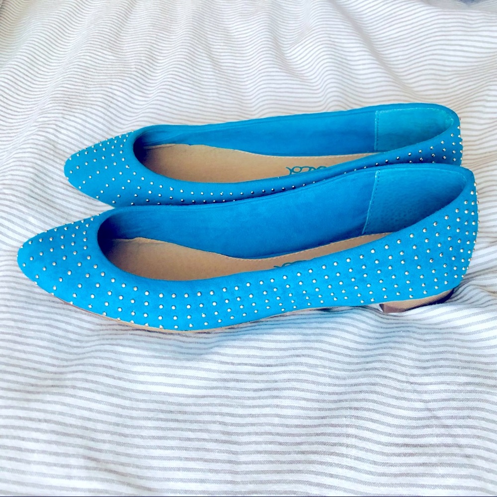 NEW SPLENDID - Suede Studded Flats